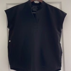 Figs black scrub top